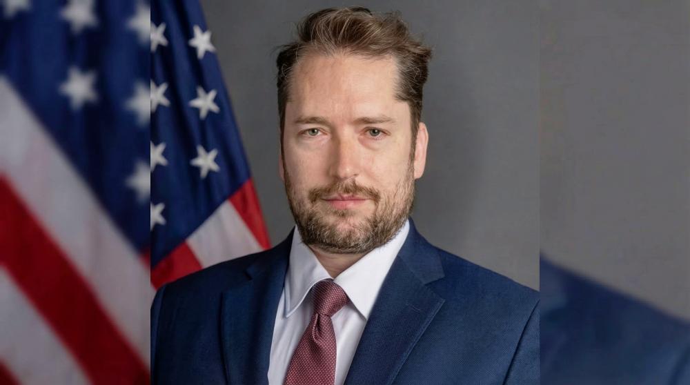 Moraes autoriza visita de assessor sênior do governo Trump a Bolsonaro na Papudinha