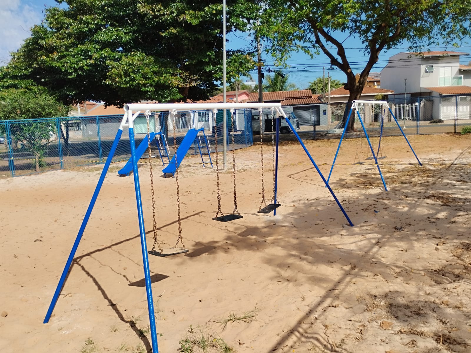 Três praças de Hortolândia recebem mutirão de zeladoria e recuperação realizado pela Prefeitura 