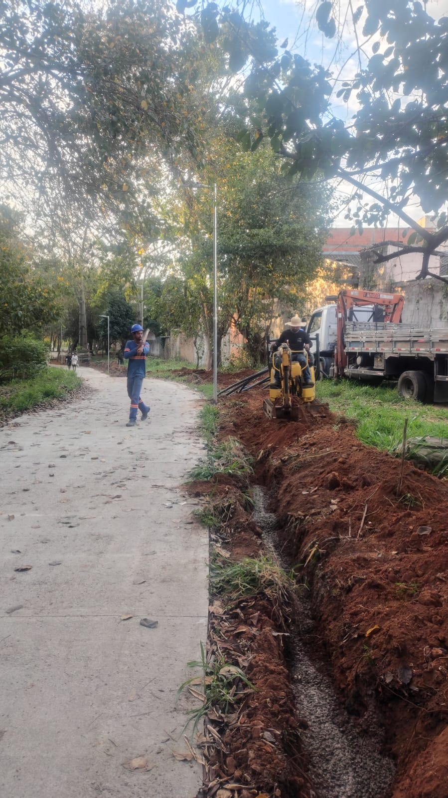 Sistema de iluminação é totalmente restabelecido em área que pertence ao novo Pq. Socioambiental do Jd. Amanda