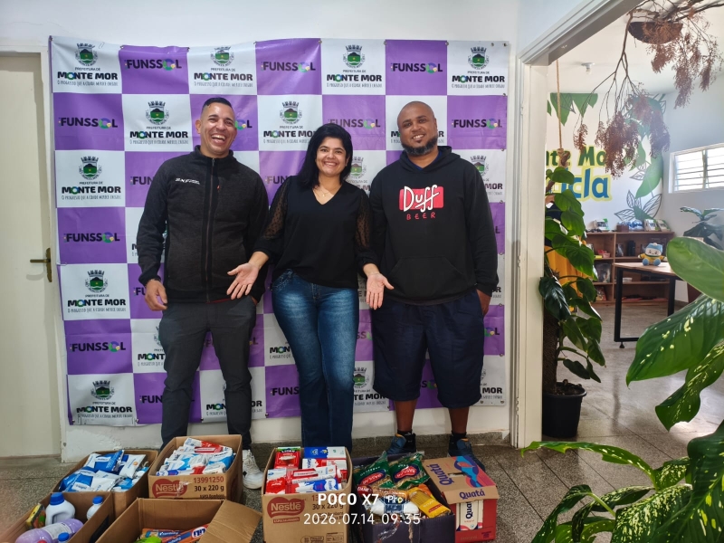 FUNDO SOCIAL DE SOLIDARIEDADE RECEBE DOAÇÃO DE ALIMENTOS ARRECADADOS PELO PROJETO "SAMBA COM PROPÓSITO"